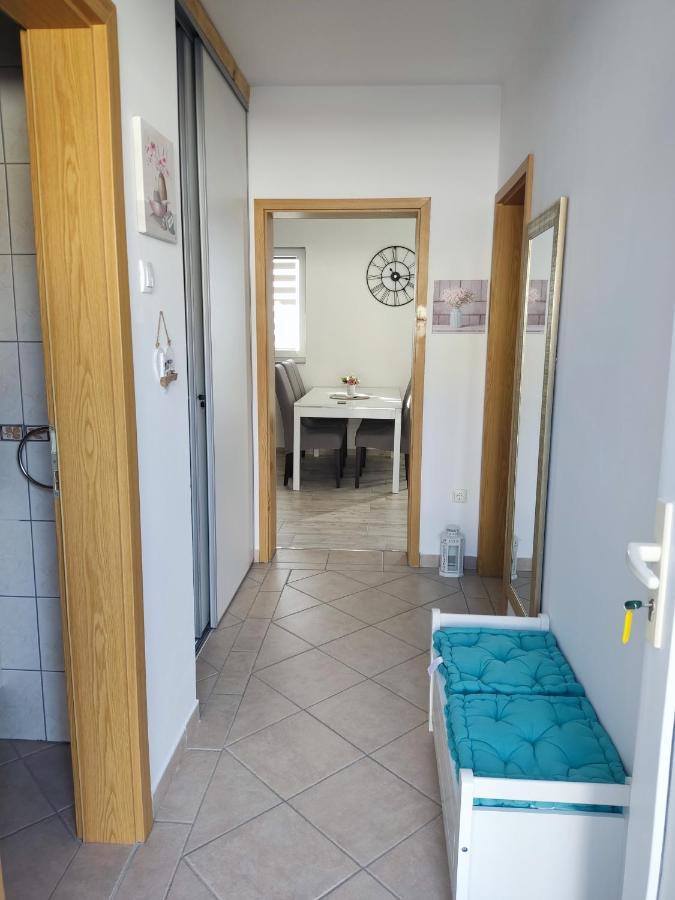 Apartmani Ima Rovanjska Exteriör bild
