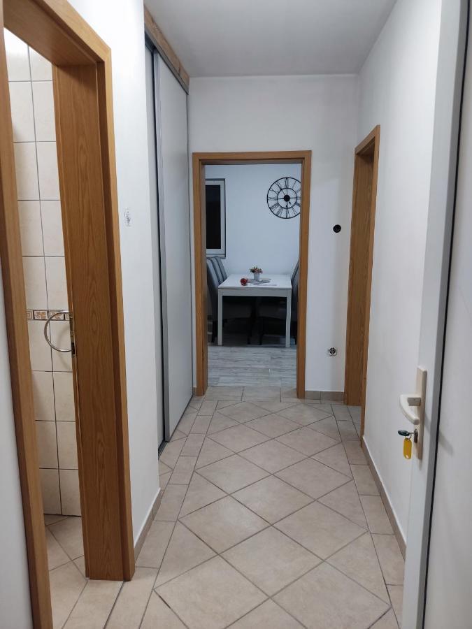 Apartmani Ima Rovanjska Exteriör bild