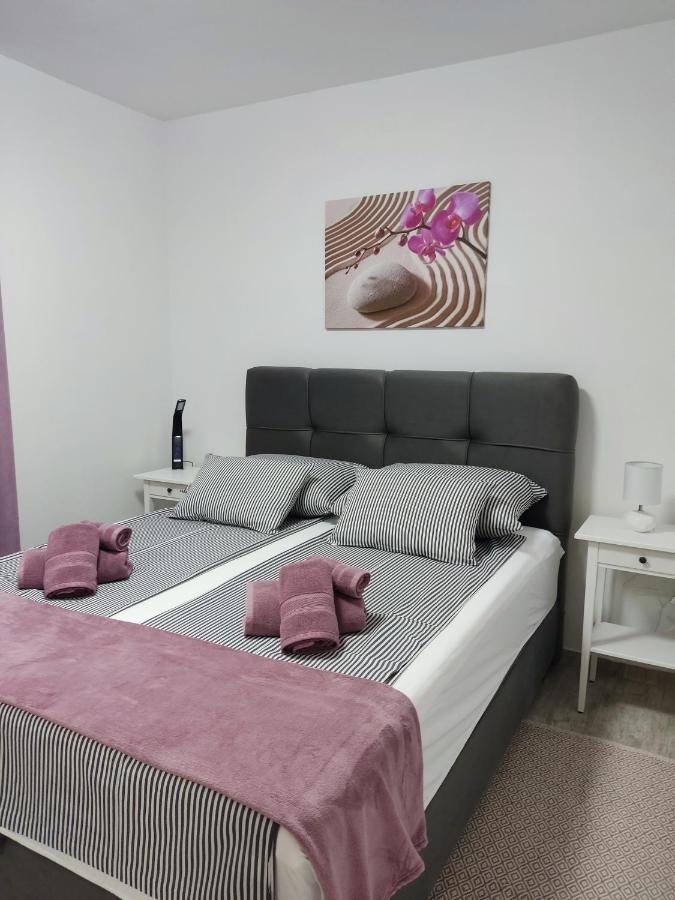 Apartmani Ima Rovanjska Exteriör bild