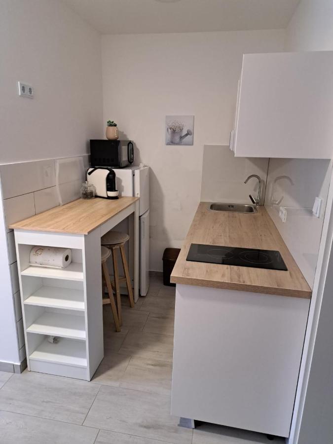 Apartmani Ima Rovanjska Exteriör bild
